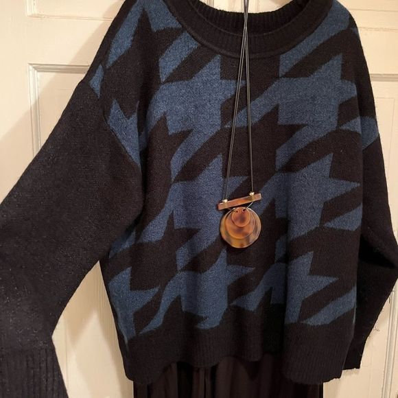 Evri Houndstooth Plus Size Sweater Sz 1X - Picture 4 of 6